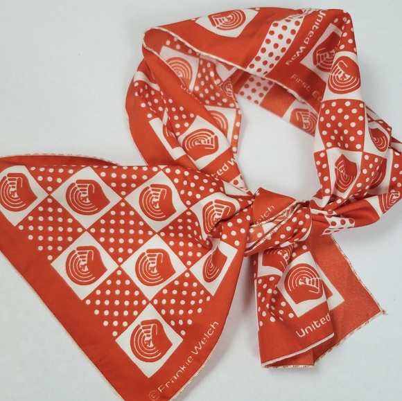 United Way VINTAGE Frankie Welch Scarf First Edition MOD Orange Polkado 32" - Picture 2 of 9